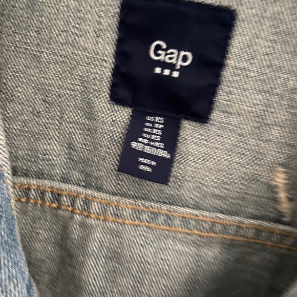 Women’s Gap denim jacket XS - Picture 2 of 5